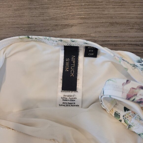 Nip Tuck Swimwear One Piece Swim Bathing Suit Size 12 White Floral NORDSTROM - Picture 3 of 3